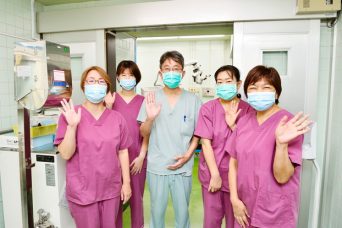 病棟看護師がオペも担当。幅広い知識・技術を学べるので成長が早い！ 