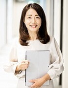 今村優子さんプロフィール