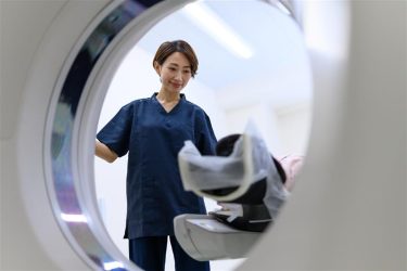 「CT」と「PET検査」、一度に全身のがんを調べられるのは？